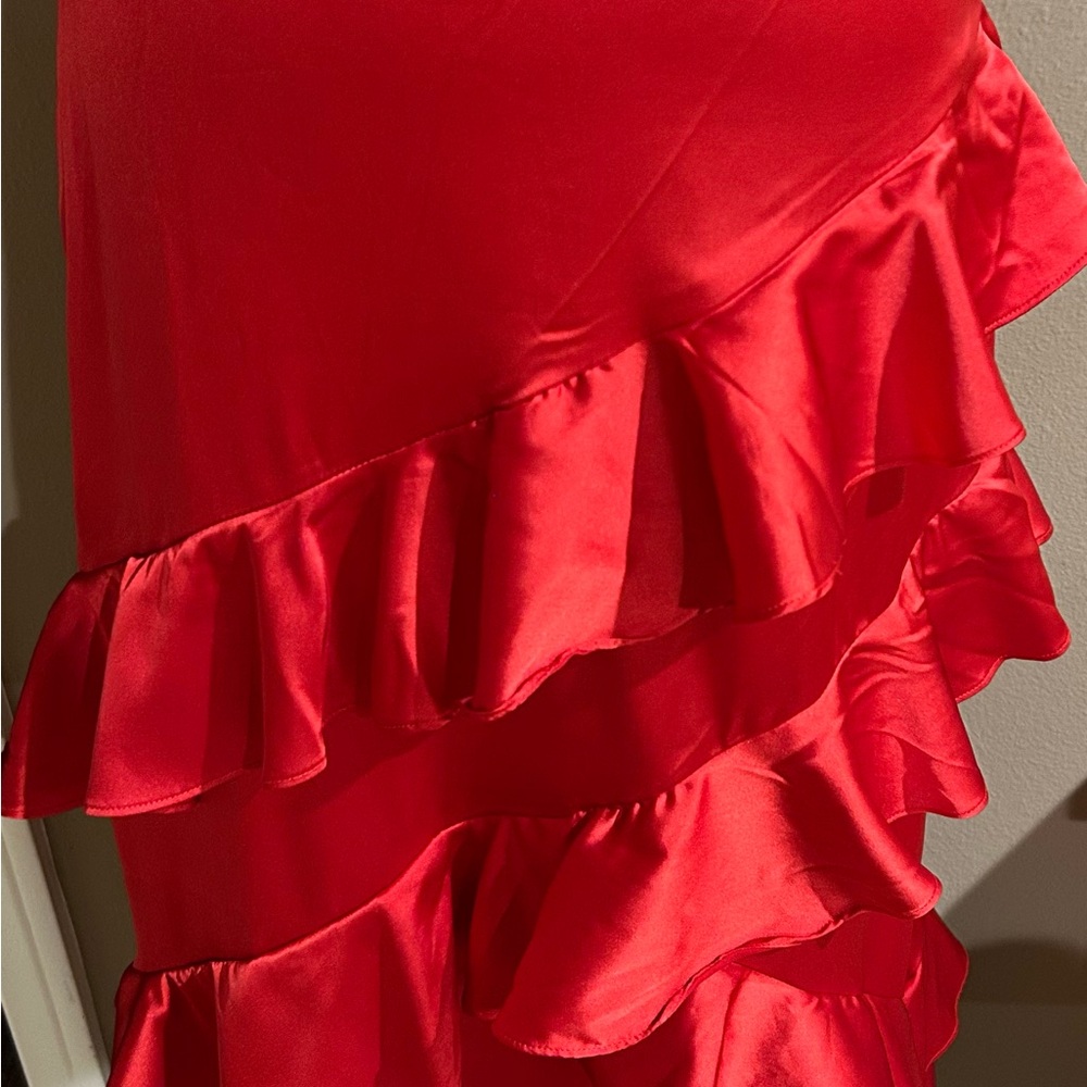 Elegant Ruffled Valentine Red tiered maxi skirt. Great for dates! . Size M.